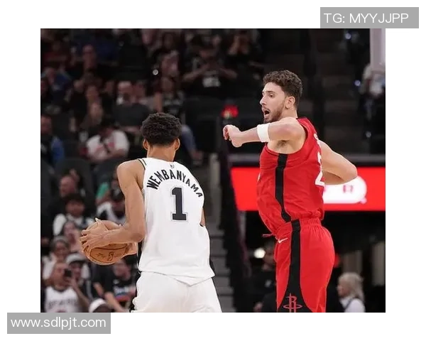2017年NBA季后赛马刺与火箭激战回顾及精彩瞬间分析